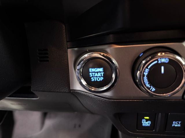 2023 Toyota Tacoma Limited V6