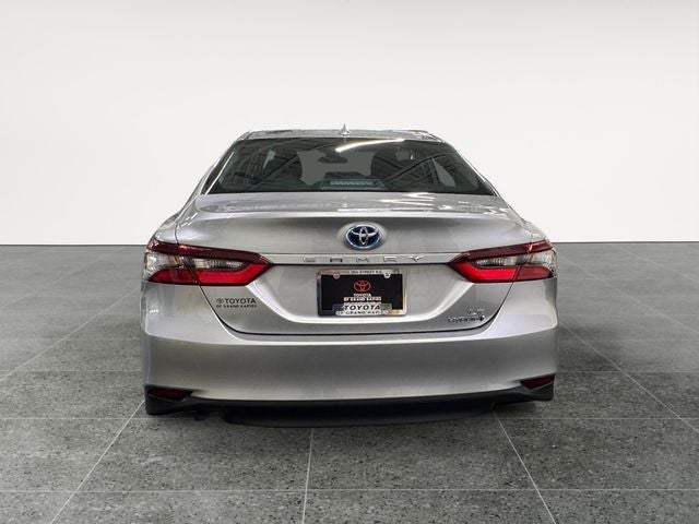 2022 Toyota Camry Hybrid LE