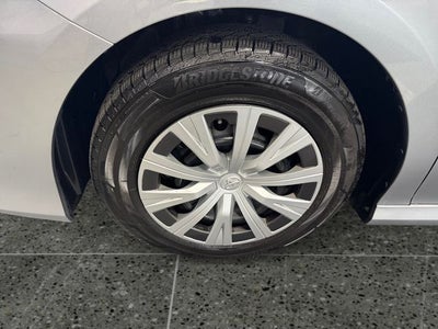 2022 Toyota Camry Hybrid LE