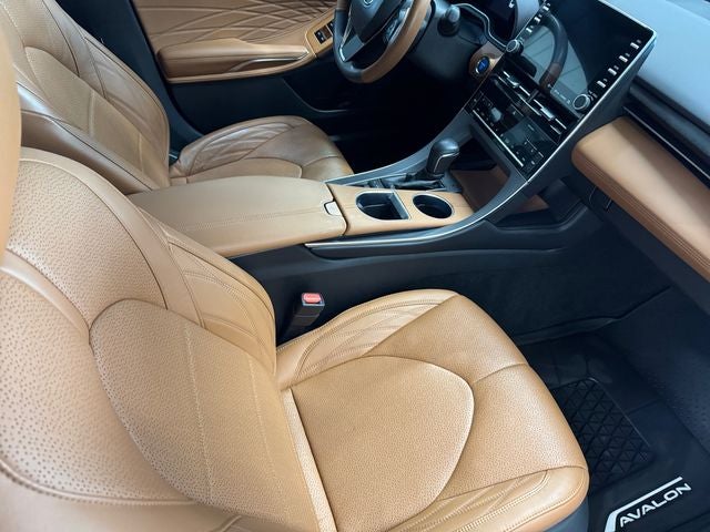 2020 Toyota Avalon Hybrid Limited