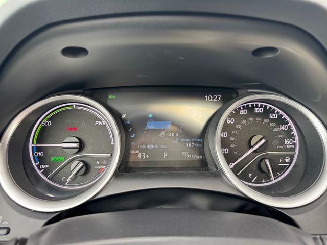 2022 Toyota Camry Hybrid XLE