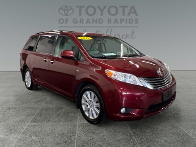 2017 Toyota Sienna XLE 7 Passenger