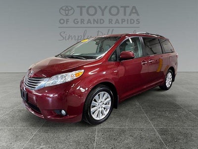 2017 Toyota Sienna XLE 7 Passenger