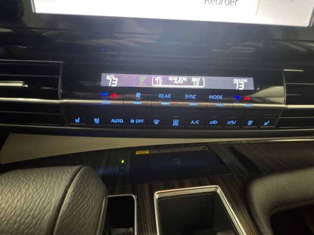 2024 Toyota Sienna Platinum 7 Passenger