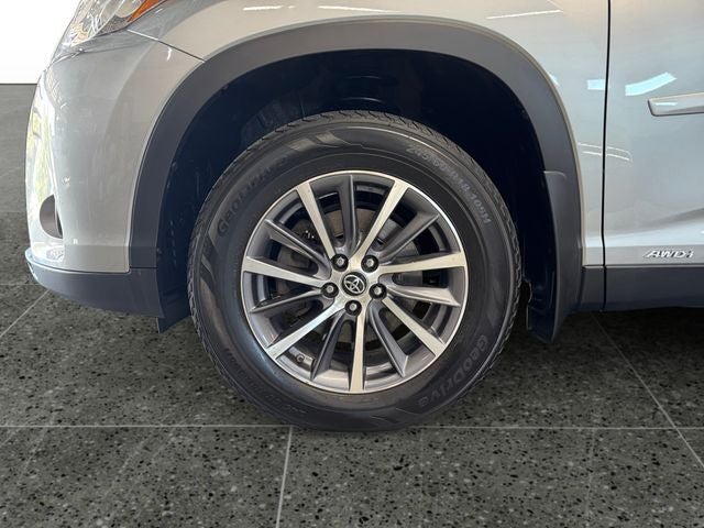 2019 Toyota Highlander Hybrid XLE