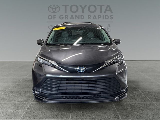 2025 Toyota Sienna XLE 7 Passenger