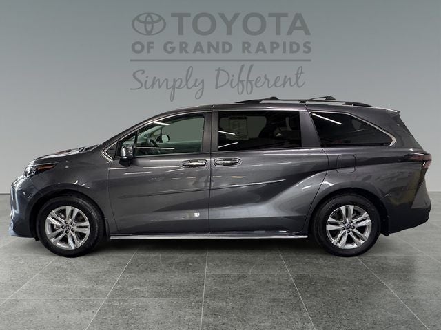 2025 Toyota Sienna XLE 7 Passenger