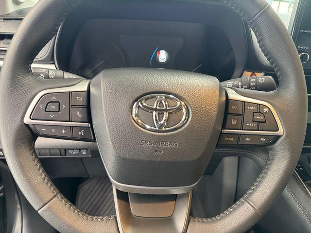 2025 Toyota Sienna XLE 7 Passenger
