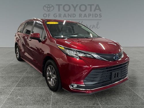2023 Toyota Sienna XLE 7 Passenger