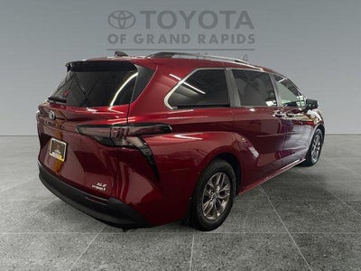 2023 Toyota Sienna XLE 7 Passenger