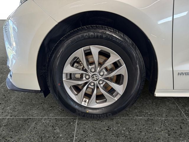 2021 Toyota Sienna XLE 7 Passenger