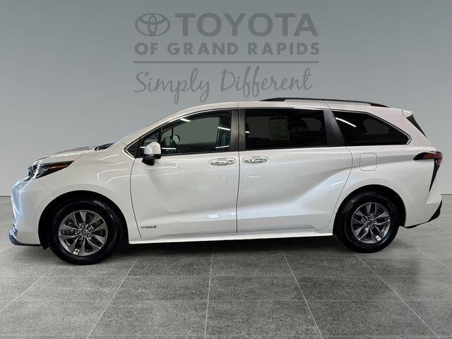 2021 Toyota Sienna XLE 7 Passenger