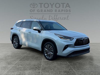 2026 Toyota Highlander Platinum
