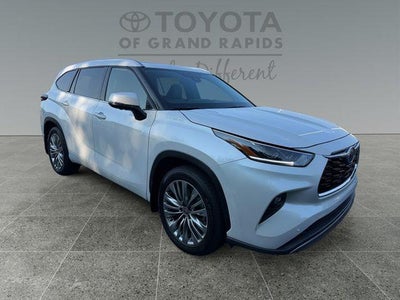 2026 Toyota Highlander Platinum
