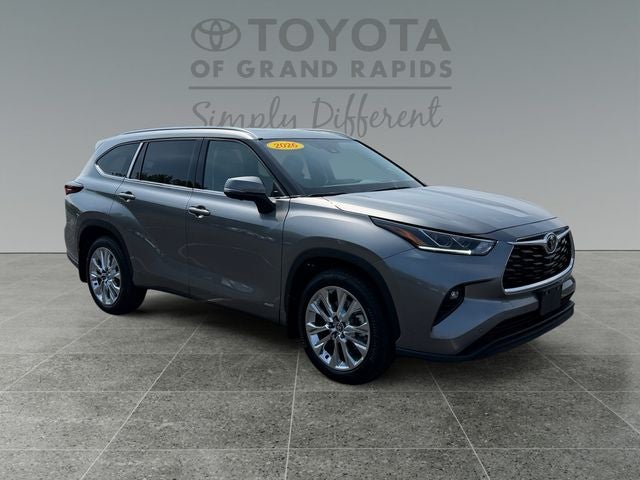 2026 Toyota Highlander Hybrid Limited