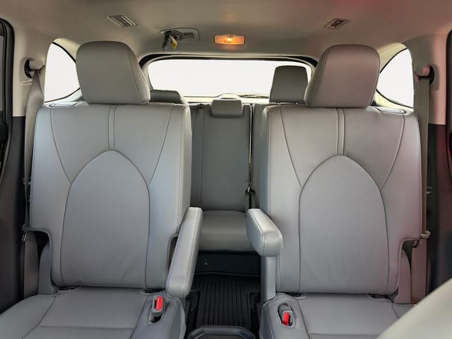 2026 Toyota Highlander Hybrid Limited