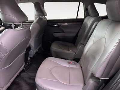 2022 Toyota Highlander Hybrid Limited