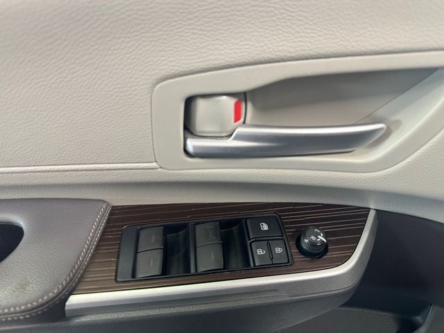 2021 Toyota Sienna XLE 8 Passenger