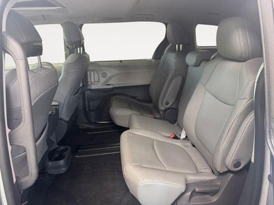 2021 Toyota Sienna XLE 8 Passenger