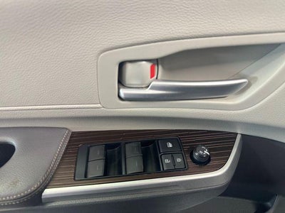 2021 Toyota Sienna XLE 8 Passenger