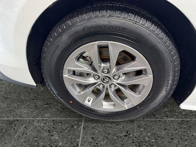 2022 Toyota Sienna XLE 7 Passenger