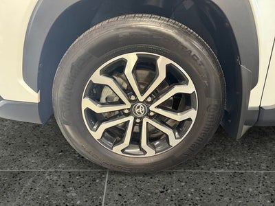 2023 Toyota Corolla Cross Hybrid SE