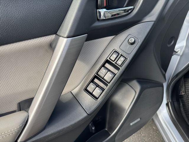 2016 Subaru Forester 2.5i Touring