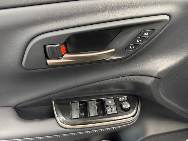 2025 Toyota Crown Signia Limited