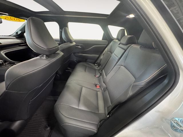 2025 Toyota Crown Signia Limited