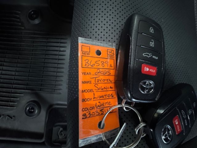 2025 Toyota Crown Signia Limited