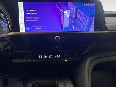2023 Toyota Crown Platinum