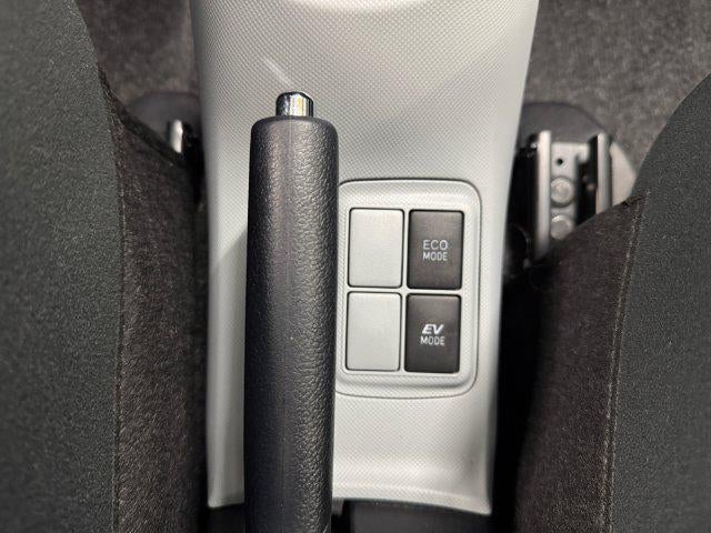 2014 Toyota Prius c Three