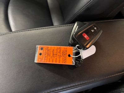 2019 Toyota Prius XLE AWD-e