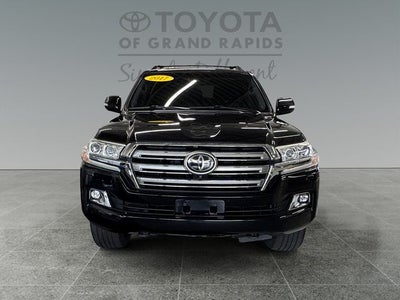 2017 Toyota Land Cruiser Base