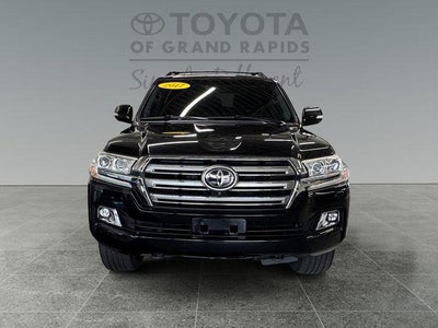 2017 Toyota Land Cruiser Base
