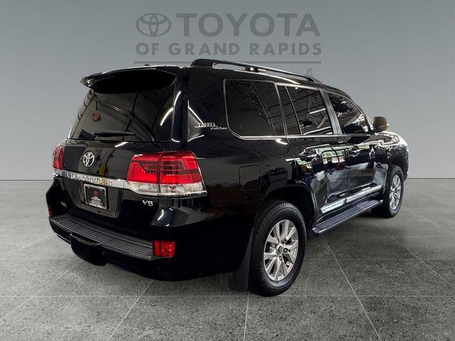 2017 Toyota Land Cruiser Base
