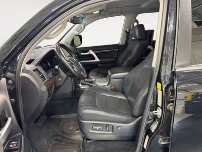 2017 Toyota Land Cruiser Base