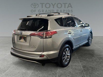 2018 Toyota RAV4 Hybrid XLE