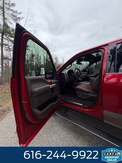 2020 Ford F-350SD King Ranch 6.7 Liter V8 Pwer Stroke Turbodiesel Crew Cab 4WD