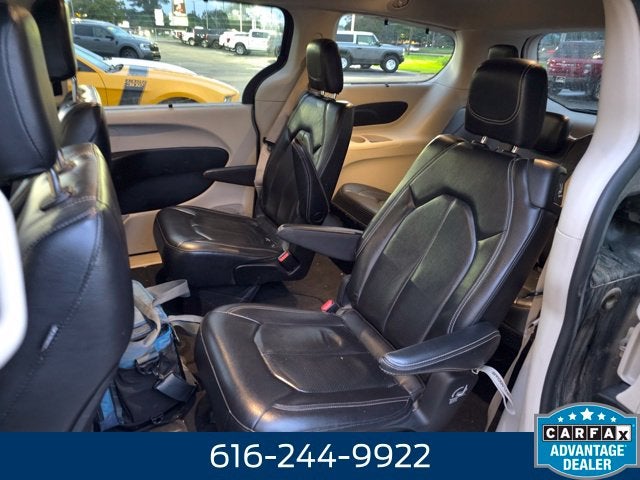 2022 Chrysler Pacifica Touring L 3.6 Liter V6 7 Passenger 3rd Row Seating