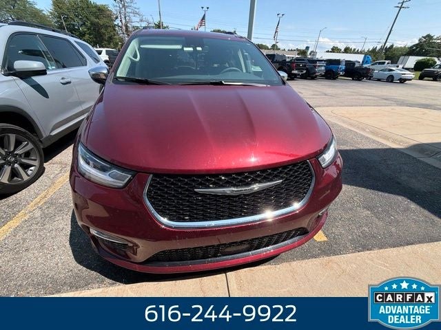 2023 Chrysler Pacifica Limited 3.6 Liter V6 7 Passenger 3rd Row Seating AWD