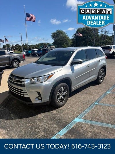 2017 Toyota Highlander LE Plus 3.5 Liter V6 AWD 3rd Row Seating