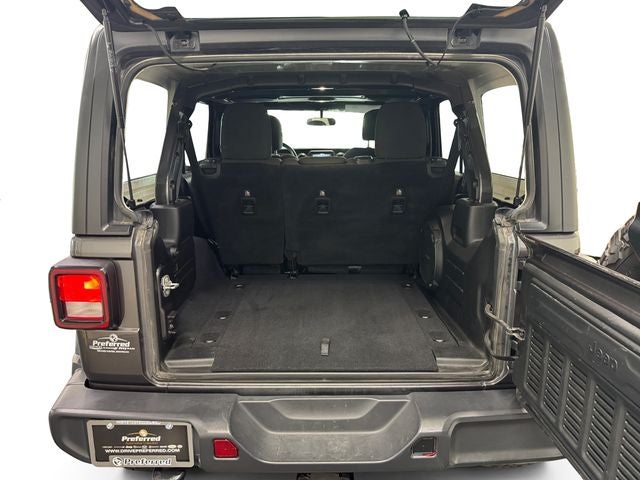2018 Jeep Wrangler Unlimited Sahara 4x4