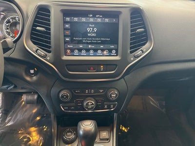 2022 Jeep Cherokee Latitude Lux 4x4