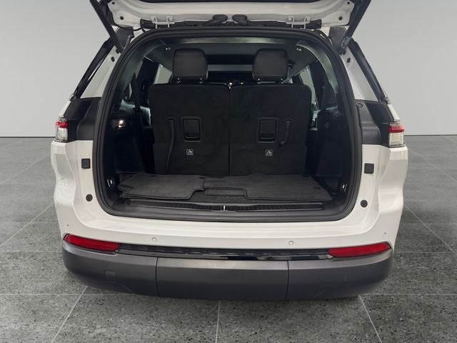 2023 Jeep Grand Cherokee L Altitude 3.6 Liter V6 4WD