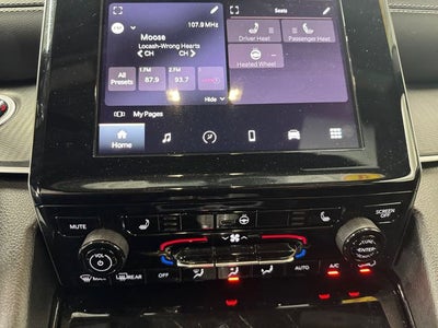 2023 Jeep Grand Cherokee L Altitude 3.6 Liter V6 4WD