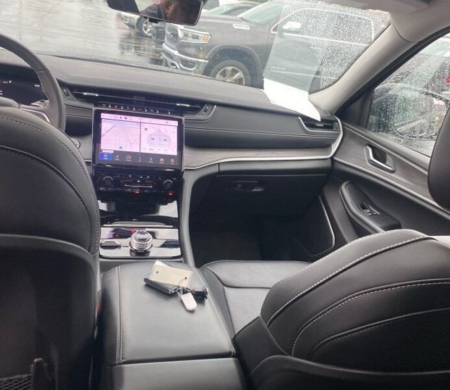 2024 Jeep Grand Cherokee L Limited 4x4