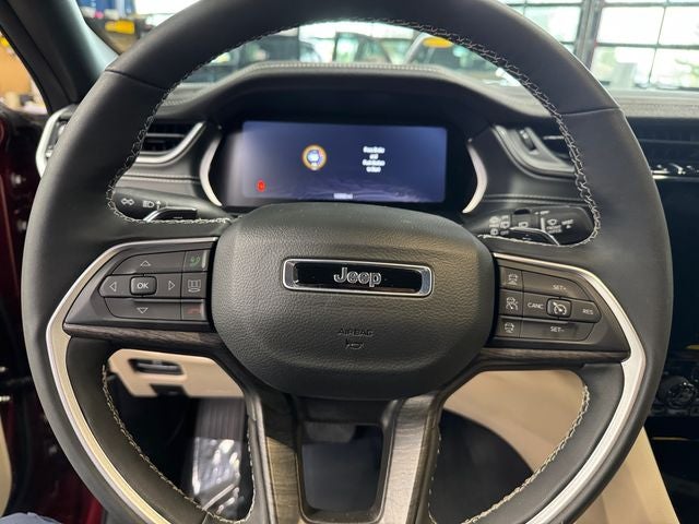 2025 Jeep Grand Cherokee L Limited 4x4