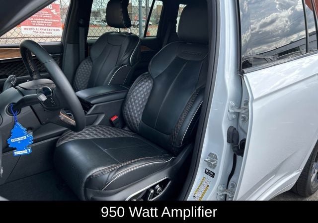 2025 Jeep Grand Cherokee L Summit 3.6 Liter V6 4WD