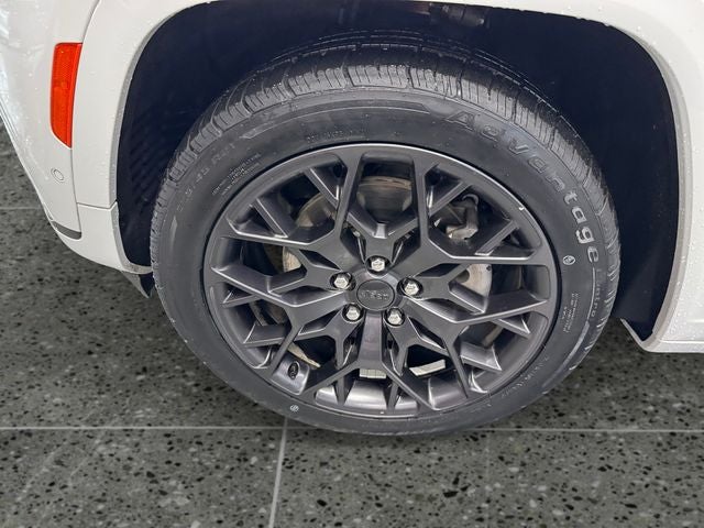 2025 Jeep Grand Cherokee L Summit Reserve 4x4